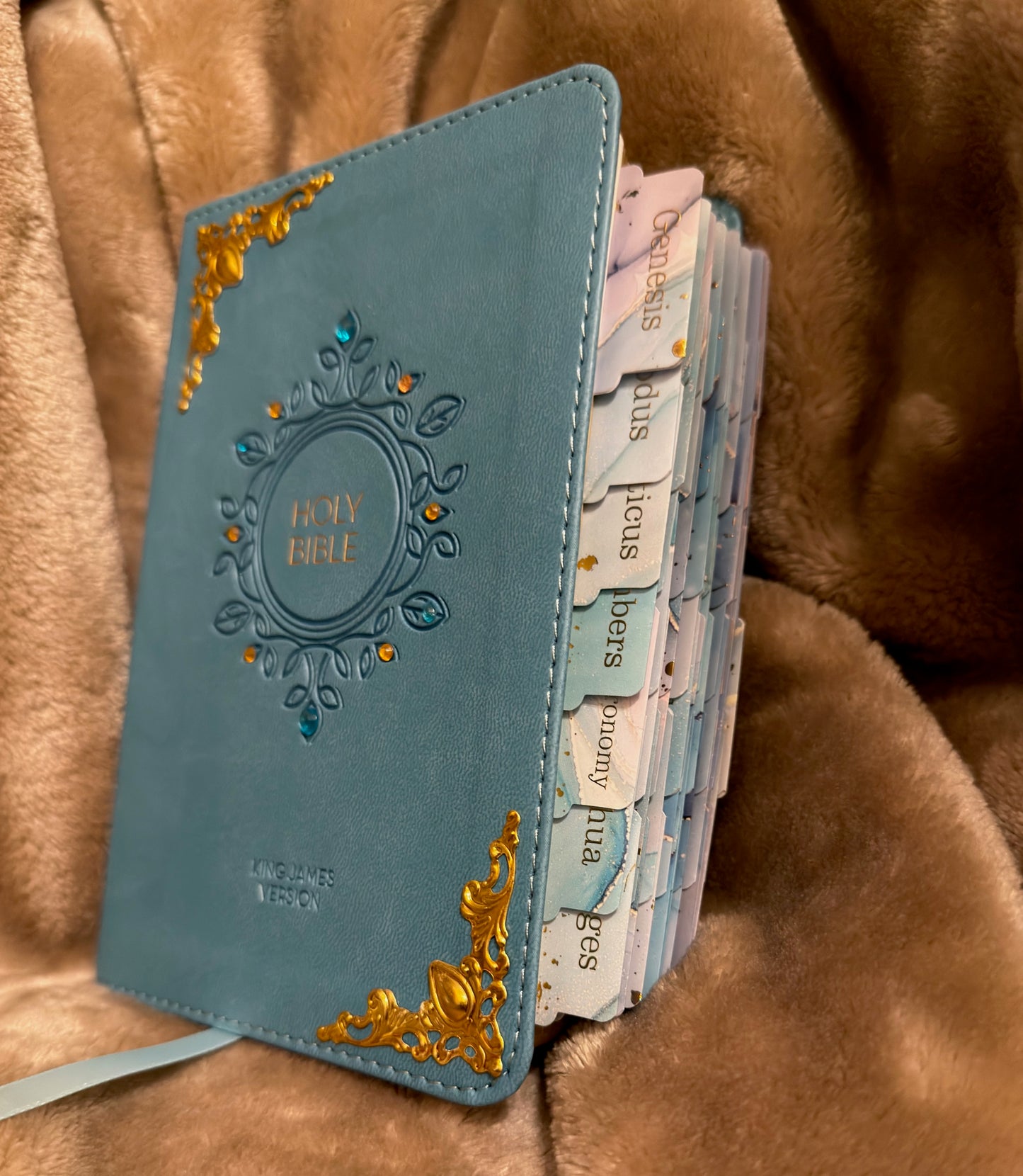 Turquoise Treasure KJV Large Print Compact Holy Bible