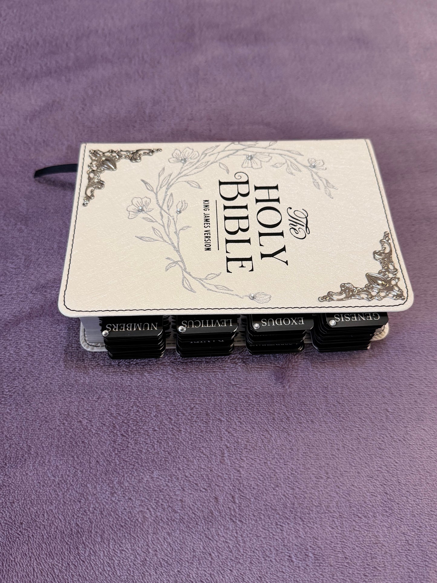 Pearlized White Wreath Design Compact Large Print KJV Holy Bible