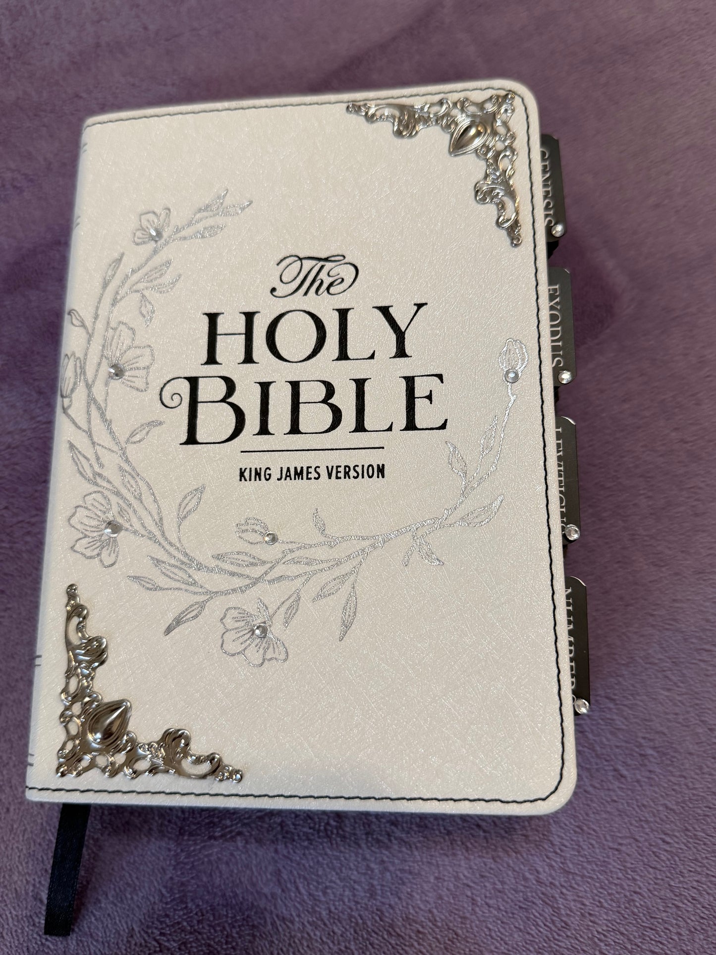 Pearlized White Wreath Design Compact Large Print KJV Holy Bible